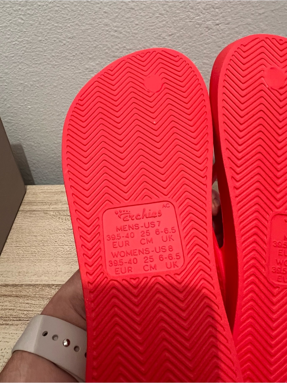 Archie’s Arch Support Flip Flops - Picture 5 of 6